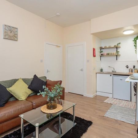 Cozy 1B Groundfloor - 8 Minute From City Centre 爱丁堡 外观 照片